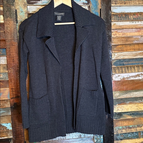 Banana Republic Dark Merino Wool Sweater - Picture 1 of 4